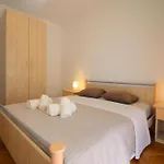 Ferienwohnung Iko 1 In Porec Mit Terrasse